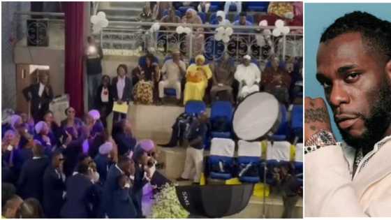 High Sch graduands forget manners, sing Burna Boy's Igbo & Shayo in presence of their parents, video trends