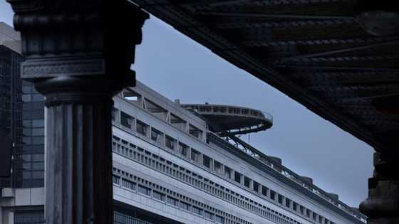 France says needs 25 bn euros budget cuts to keep deficit promise