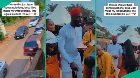 Money rains at lady's traditional marriage, groom arrives in convoy, video trends