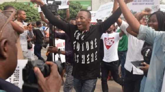 Shari'ar Kanu: An saki Sowore da magoya bayan Nnamdi Kanu bayan sun ci duka