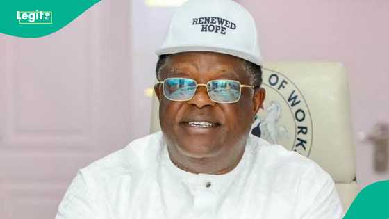 Magana ta fito daga bakin minista, an ji adadin shekarun da Tinubu ke buƙata a kan mulki