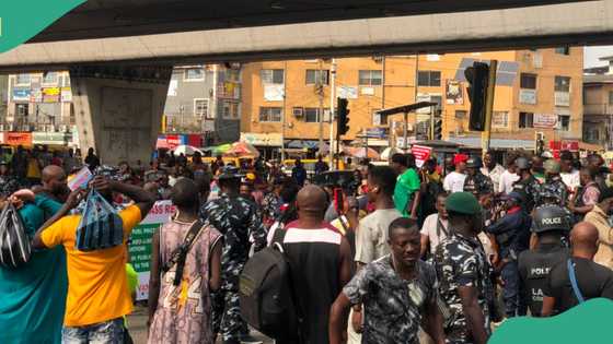 'A dawo mana da Fubara': Zanga zangar adawa da Tinubu ta barke a Rivers