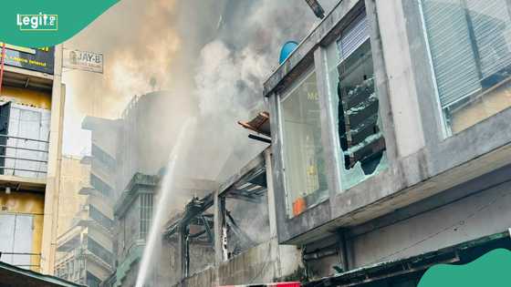 Breaking: Fire guts popular Mandilas building in Lagos, video emerges
