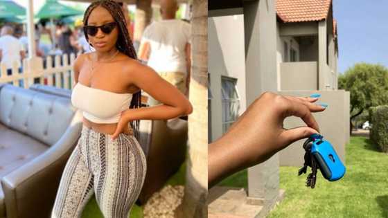 Lady flaunts adorable house she acquired at 25, many react as photo goes viral
