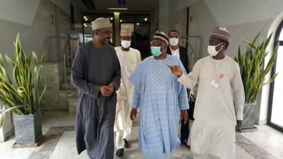 Breaking: North-central governors in crucial meeting with Buhari’s chief of staff