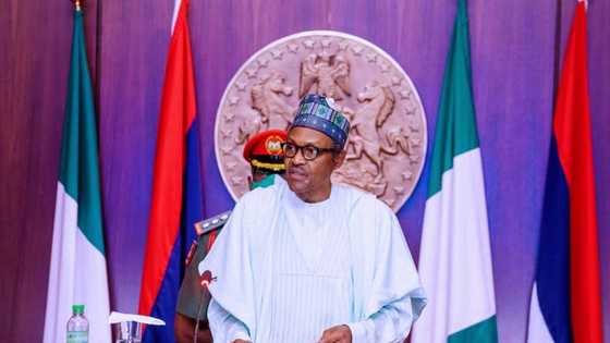 APC ta kare Buhari, ta fadi dalilan gwamnatin tarayya na karbo bashin tiriliyoyi bini-bini