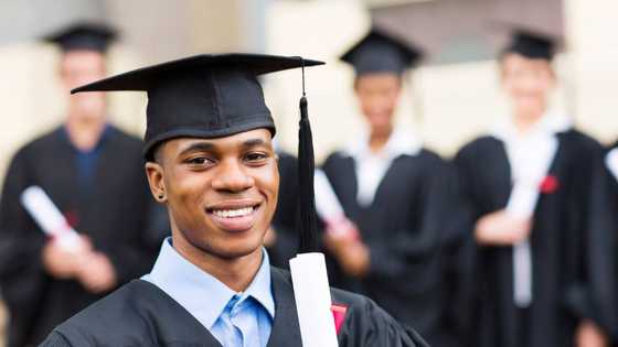 Top graduation messages for friends