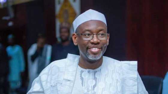 Gwamnan Arewa Ya Kai Ziyarar Bazata Babban Asibiti, Ya Kama Ma'aikatan Lafiya Dumu-Dumu Su Na Aikta Laifi