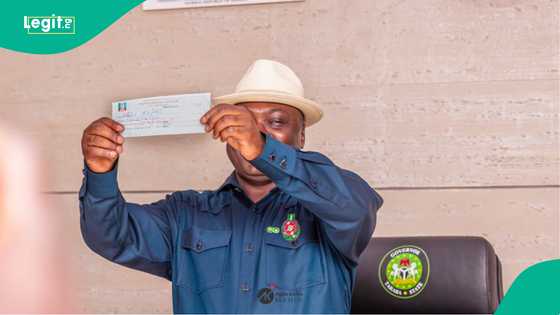 Kefas: Gwamnan da fice daga PDP kwanan nan ya yanki katin zama ɗan jam'iyyar APC