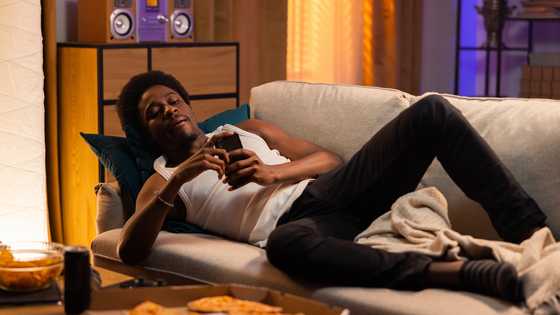 After Years of Crippling Debt and a Toxic Job, a Wrong-Number Text Saved me at Rock Bottom