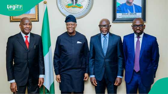 Ku zo ku siya: AMCON ta saka kadarorin gwamnati 10 a kasuwa, ana neman masu saye