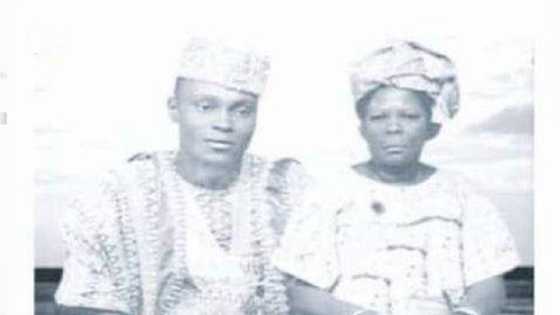 Atiku ba maraya ba ne - Fadar shugaban kasa ta tona ma sa asiri, duba hotonsa da iyayensa