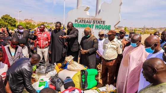 Hotunan tubabbun barayin kayan tallafin korona suna rokon yafiya daga gwamnatin Filato