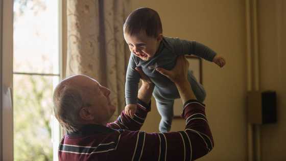 Comment souhaiter joyeux anniversaire à son petit-fils (et fille) ?