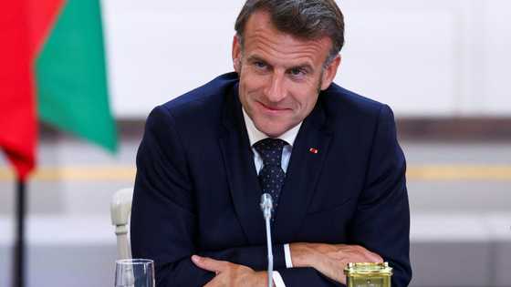 Asian markets mostly rise on lingering trade deal optimism