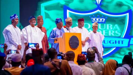BREAKING: Video emerges as Tinubu arrives Lagos for important summit