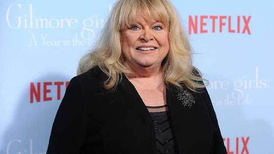 Sally Struthers' biography: Age, height, net worth, husband