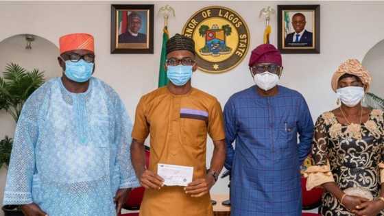 Wow! Check out how much Governor Sanwo-Olu gave LASU's best graduating student