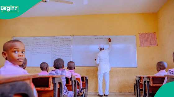 Gwamna ya ba mutane mamaki a wani faifan bidiyo, ya tuna lokacin da yake koyarwa