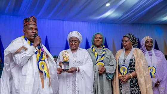 Aisha Buhari ta zabi tsohon Gwamnan Borno, ta ba shi babbar kujera a makarantar da ta gina