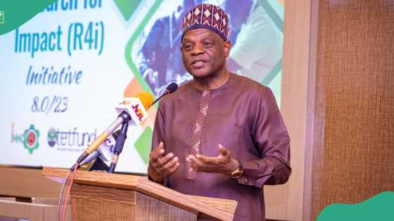 Federal govt awards scholarships to 12 university lecturers to pursue PhD programmes in France