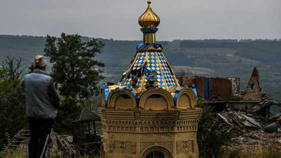 'Tears in our eyes': Ukrainians rejoice in liberated Izyum