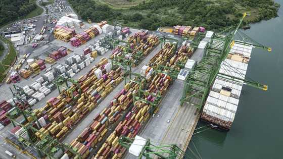 China likely to bid on building new Panama Canal ports