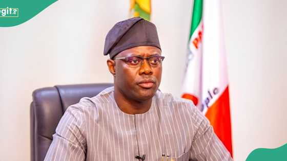 Seyi Makinde under fire as inferno destroys Oyo market, details emerge