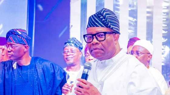 Akpabio Ya Ce Ya Kamata Maza Su Duba Yiwuwar Mika Ragamar Siyasa Ga Mata Su Koma Gefe, Ya Bada Dalili