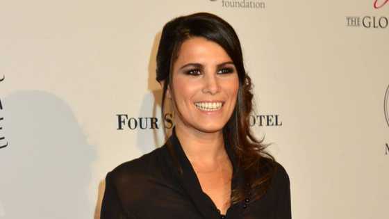 Karine Ferri: biographie, carrière, taille, photos de l’animatrice