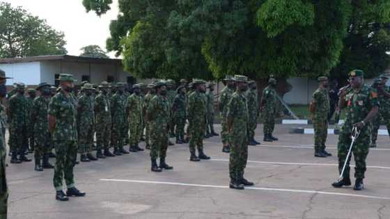 Harin Boko Haram a Buratai: Shugaban Sojoji ya ziyarci Borno, ya tattauna da Sojoji