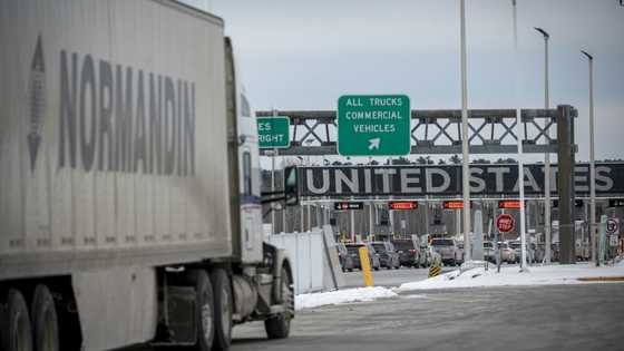 US tariffs threat a 'shock' to Canadian businesses