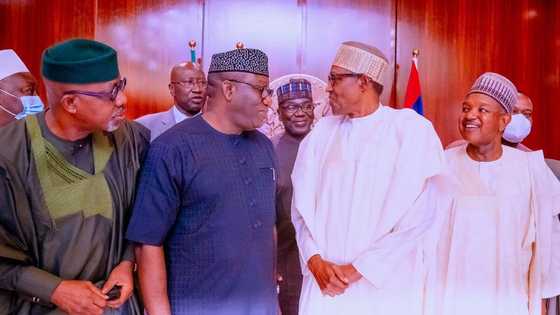 Just in: President Buhari meets key APC leaders in Presidential Villa