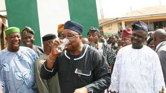 Yanzu-Yanzu: Tsohon gwamna, kuma jigon jama'iyyar APC ya riga mu gidan gaskiya