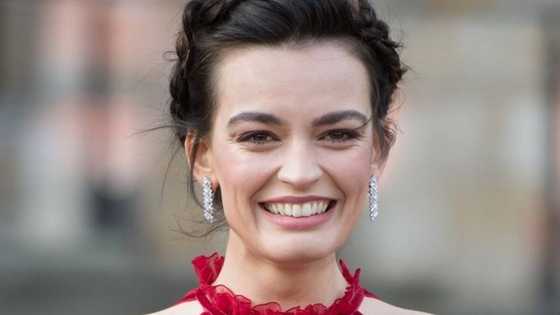 Emma Mackey bio: Age, height, net worth, movies and TV shows