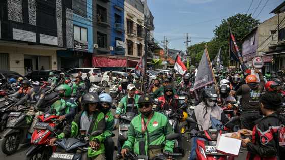 Indonesian gig drivers protest demanding lower app fees