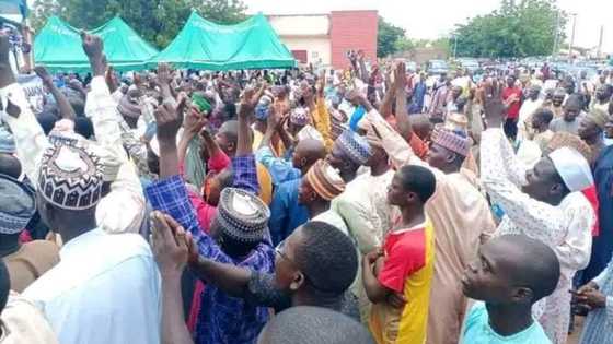 PDP’s Crisis Deepens as 5000 Members Join APC In Kebbi State