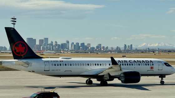 Air Canada cancels flights over strike threat