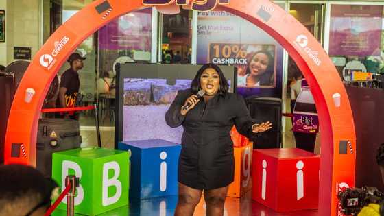 Prominent Nollywood celebrities thrills crowd with cinema tickets giveaways and multiple rewards