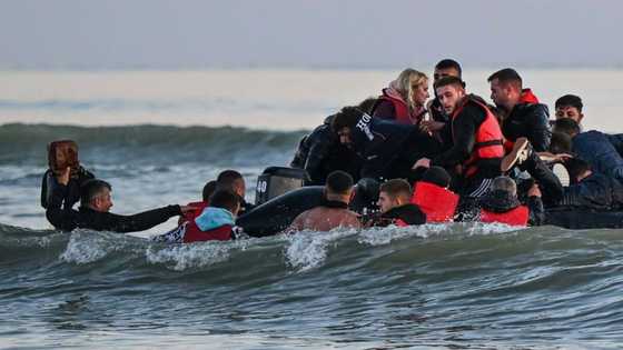 Nearly 700 migrants crossed Channel on Monday in 2022 record: UK