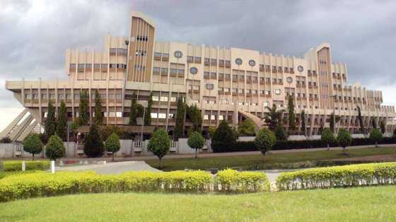 Abin kunya: FCDA ta garkame ofisoshin ma'aikatan Gwamnati a Abuja a dalilin taurin-bashi