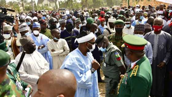 Maza sun kwanta: An gudanar da Jana'izar tsohon Hafsan Sojoji a Sultan Bello Kaduna