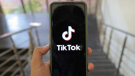 How to block someone on TikTok: step-by-step guide (with photos)