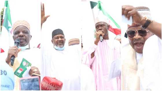 Ex-deputy governor, 14 other APC chieftains, supporters defect to PDP in northern state