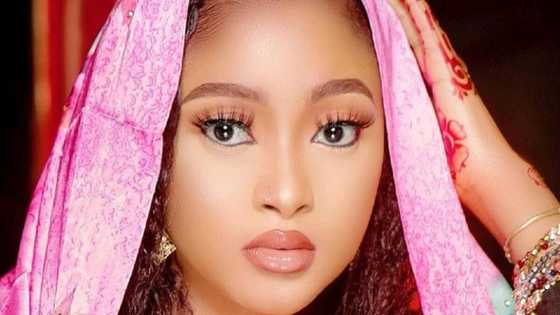 "Ko Ba Shi Da Hannu Zan Zauna Da Shi": Labarin Zazzafar Son Da Jaruma Rakiya Moussa Ke Yi Wa Wani Mawaki Ya Girgiza Intanet