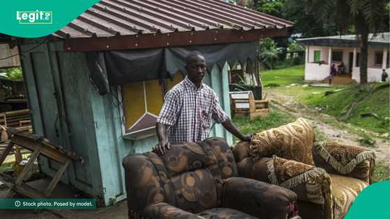 Lady storms carpenter's shop and seizes his generator after he failed to deliver for 3 months