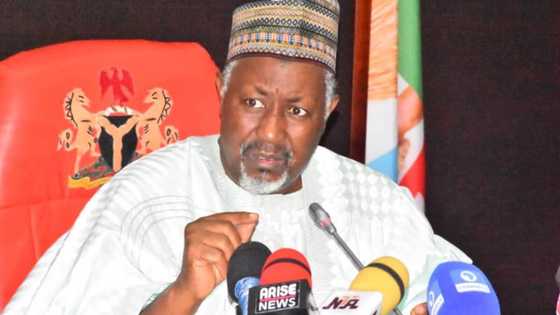 Na Cika Alkawurran Da Na Daukar Wa Talakawa a Kamfe Har Da Ƙari, Gwamnan Arewa Ya Fara Bankwana