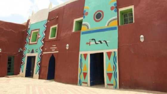 Covid-19: An rufe fadar masarautar Daura bayan mutuwar matar sarki