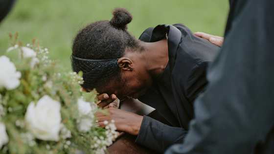 The girl behind us wouldn't stop laughing during the funeral – Then her grandmother stood up