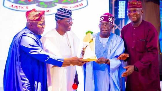 BREAKING: History made as Tinubu, Ambode, Fashola, Sanwo-Olu meet